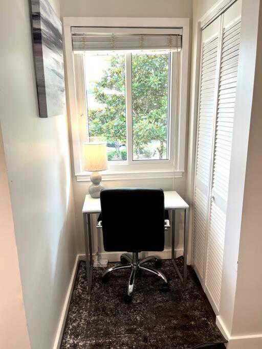 Apartment Modern Rocket -- 3 Min To Mid-city Huntsville