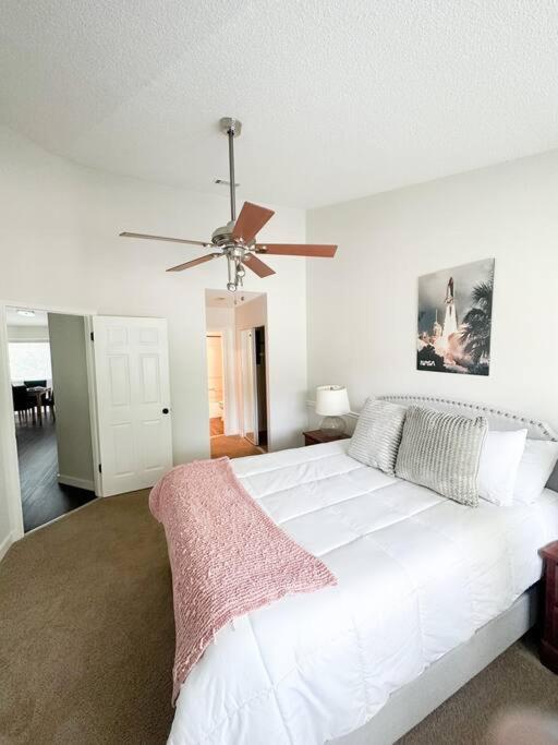 Modern Rocket -- 3 Min To Mid-city Apartment